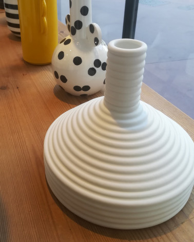 Vase One Flower - Mani by Britta Herrmann