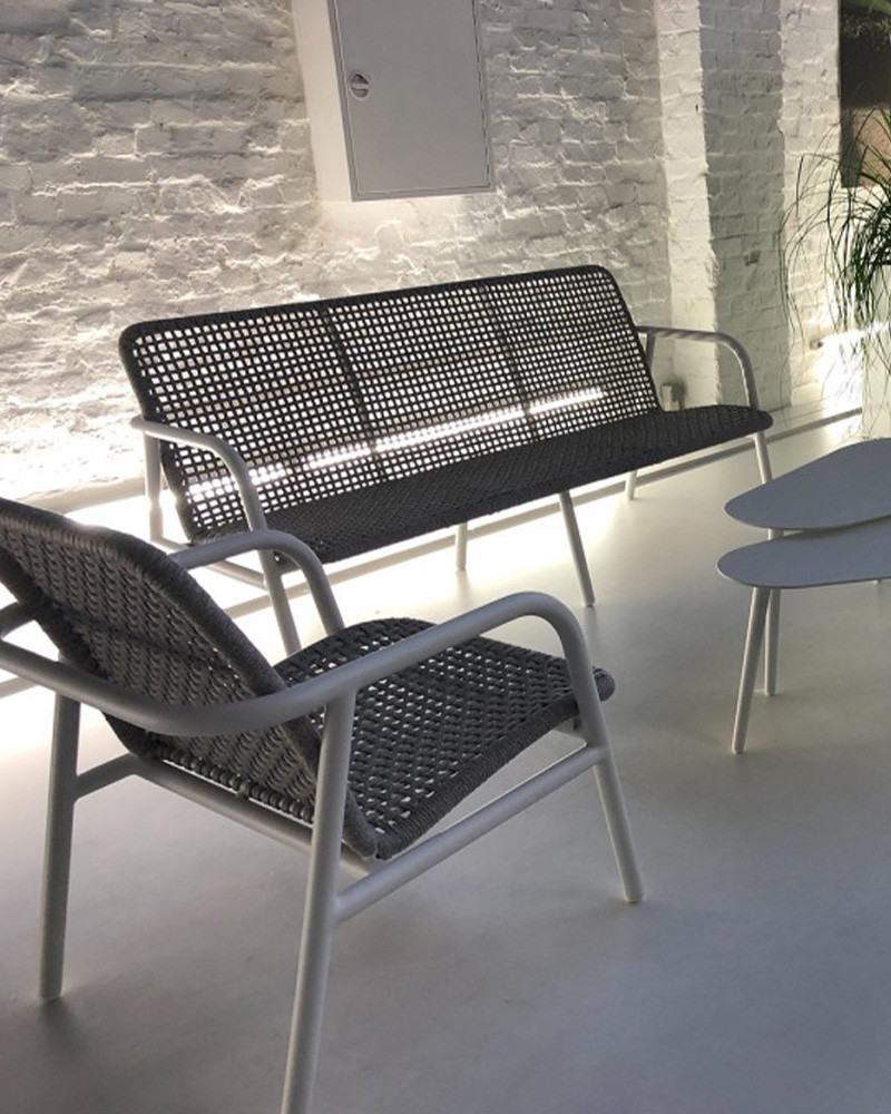 Fauteuil de jardin lounge avec accoudoirs en aluminium et corde Diego - Gescova