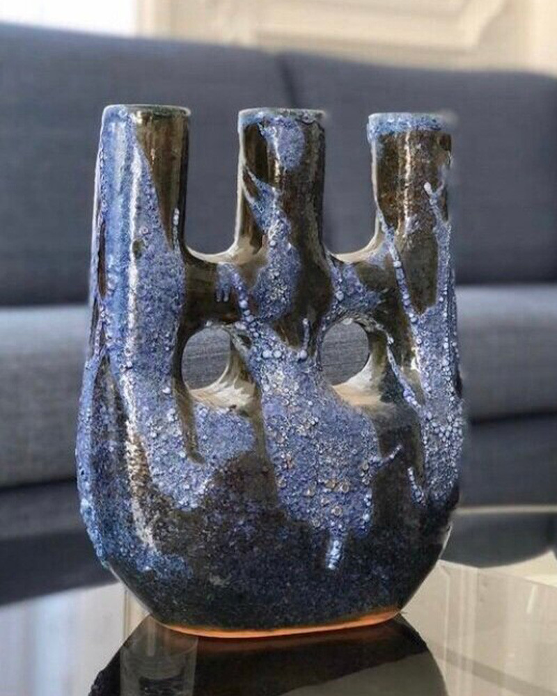 Vase en terre cuite émaillée King Bleu Moucheté - Floating House Collection Vase en terre cuite émaillée King Bleu Moucheté - Floating House Collection