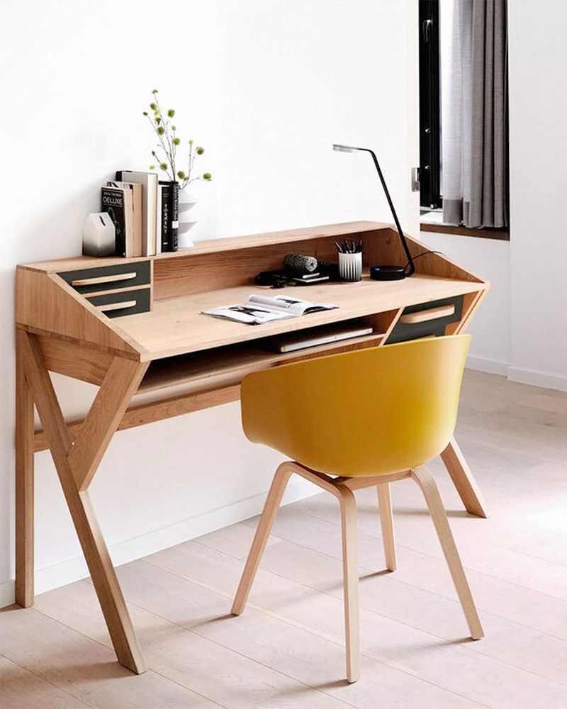 Bureau Origami en chêne - Ethnicraft Bureau Origami en chêne - Ethnicraft