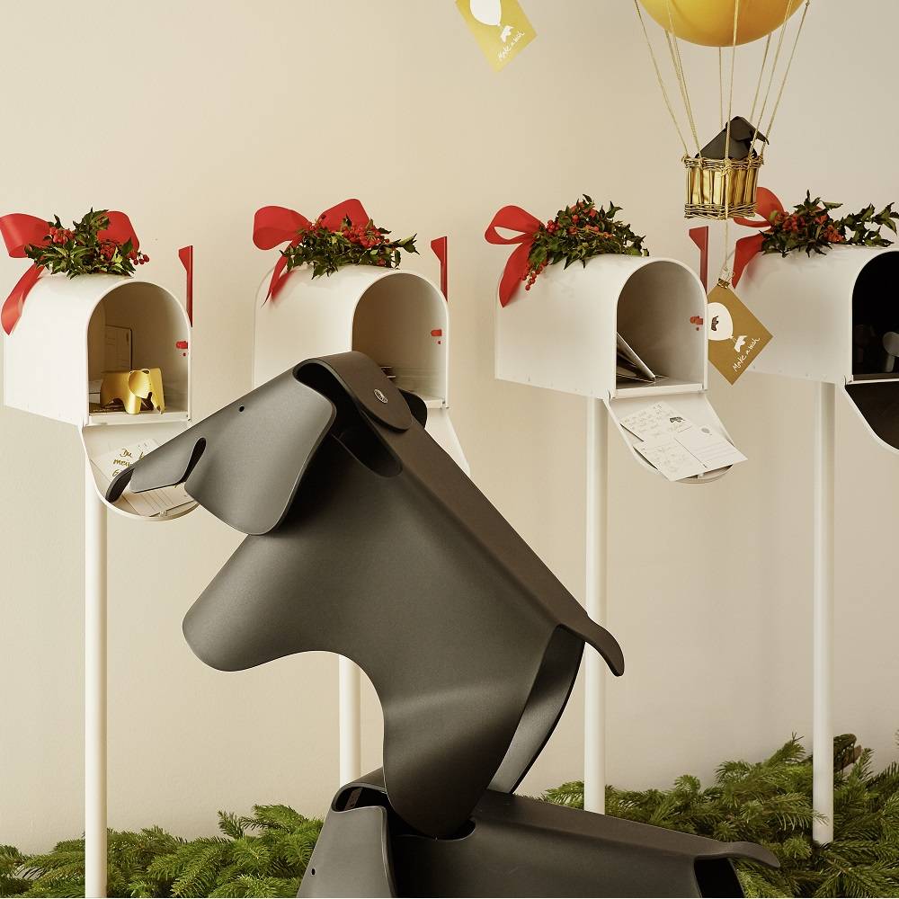 tabouret-jouet-enfant-eames-elephant-noir-vitra-trentotto-mobilier-design-toulouse-concept-store-noel