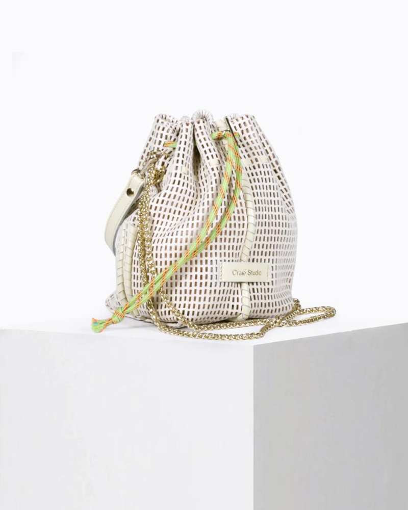 Sac seau en cuir de vachette Bibi Craie