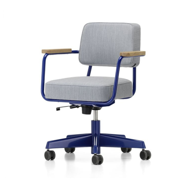 Le fauteuil Direction pivotant de Vitra signé Jean Prouvé, de l